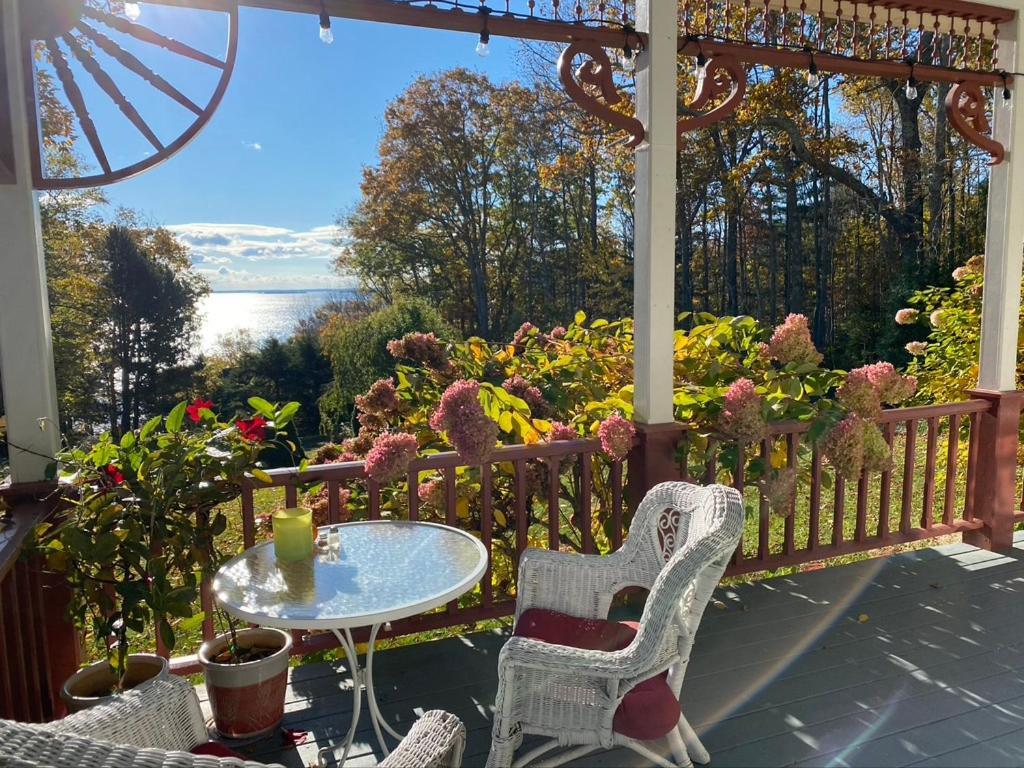 Victorian By The Sea Lincolnville Exterior foto