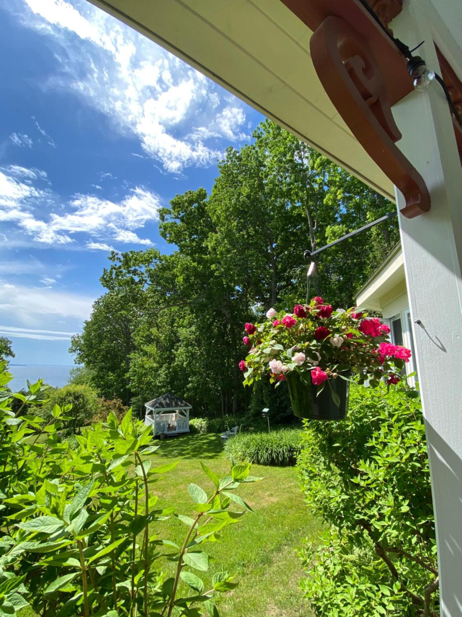 Victorian By The Sea Lincolnville Exterior foto