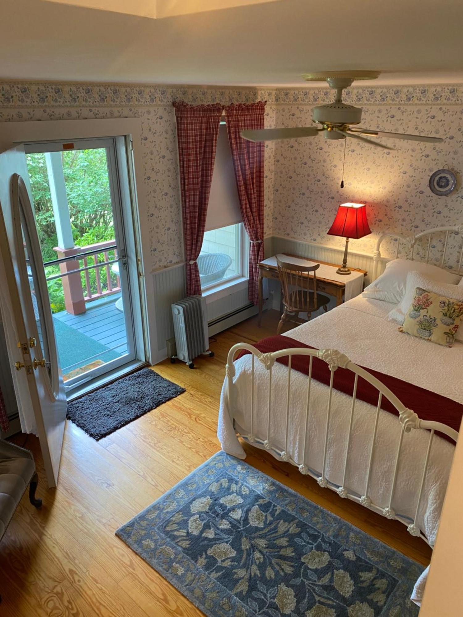 Victorian By The Sea Lincolnville Exterior foto