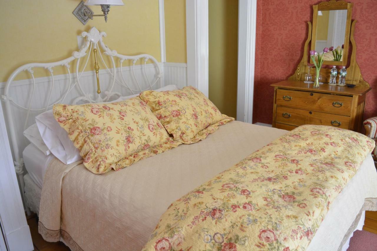 Victorian By The Sea Lincolnville Exterior foto